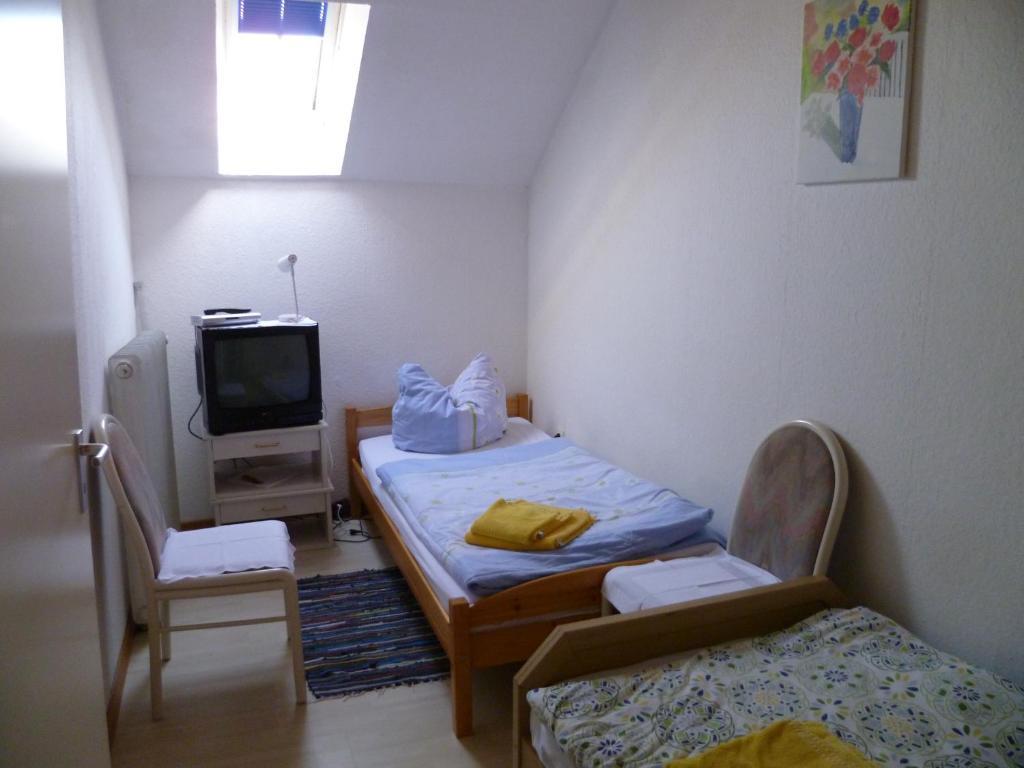 Hotel Rotbuche Westoverledingen Rom bilde